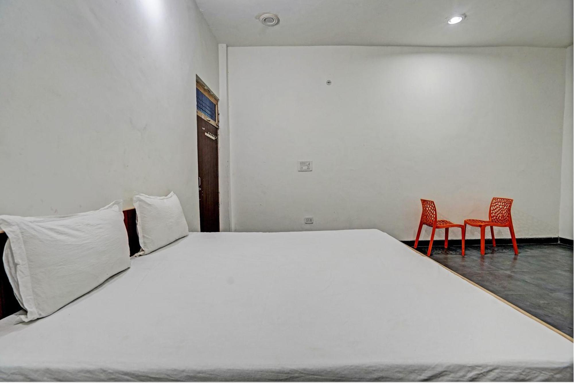 Oyo Double Ss Hotel ハートラス エクステリア 写真
