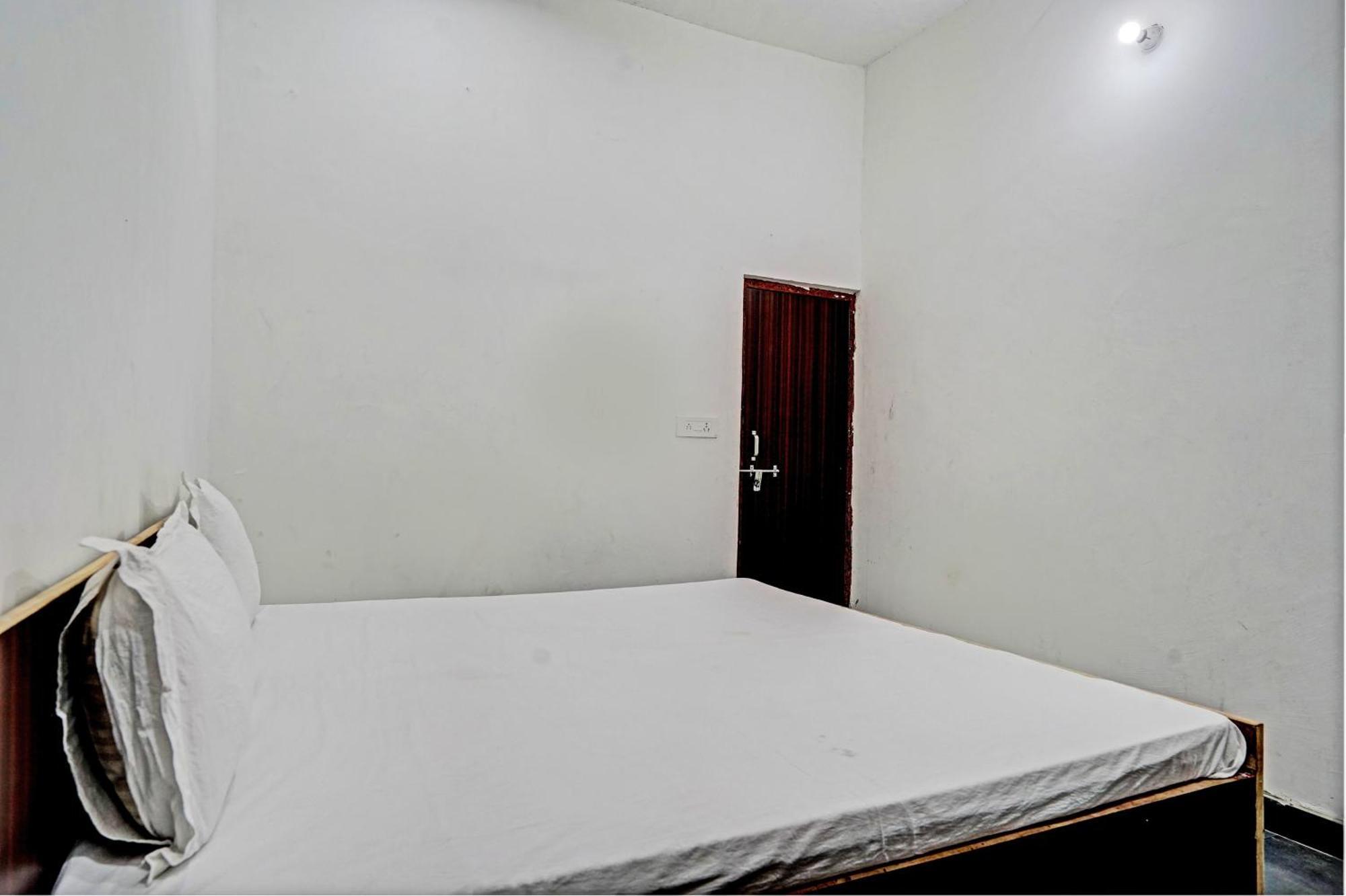 Oyo Double Ss Hotel ハートラス エクステリア 写真